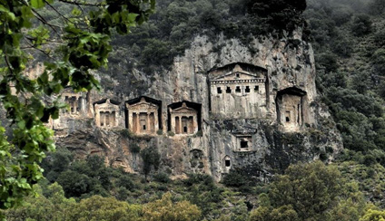 Tarihi Yerler